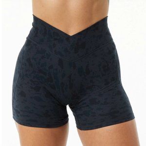 [NWT] ALPHALETE Surface Power Short 5" [SIZE XS] in Pebble Black